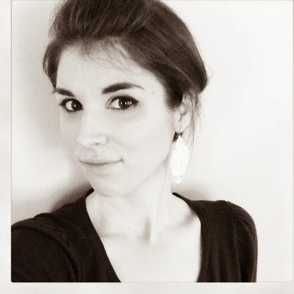 Meet your Posher, Amanda - Picture 1 of 1